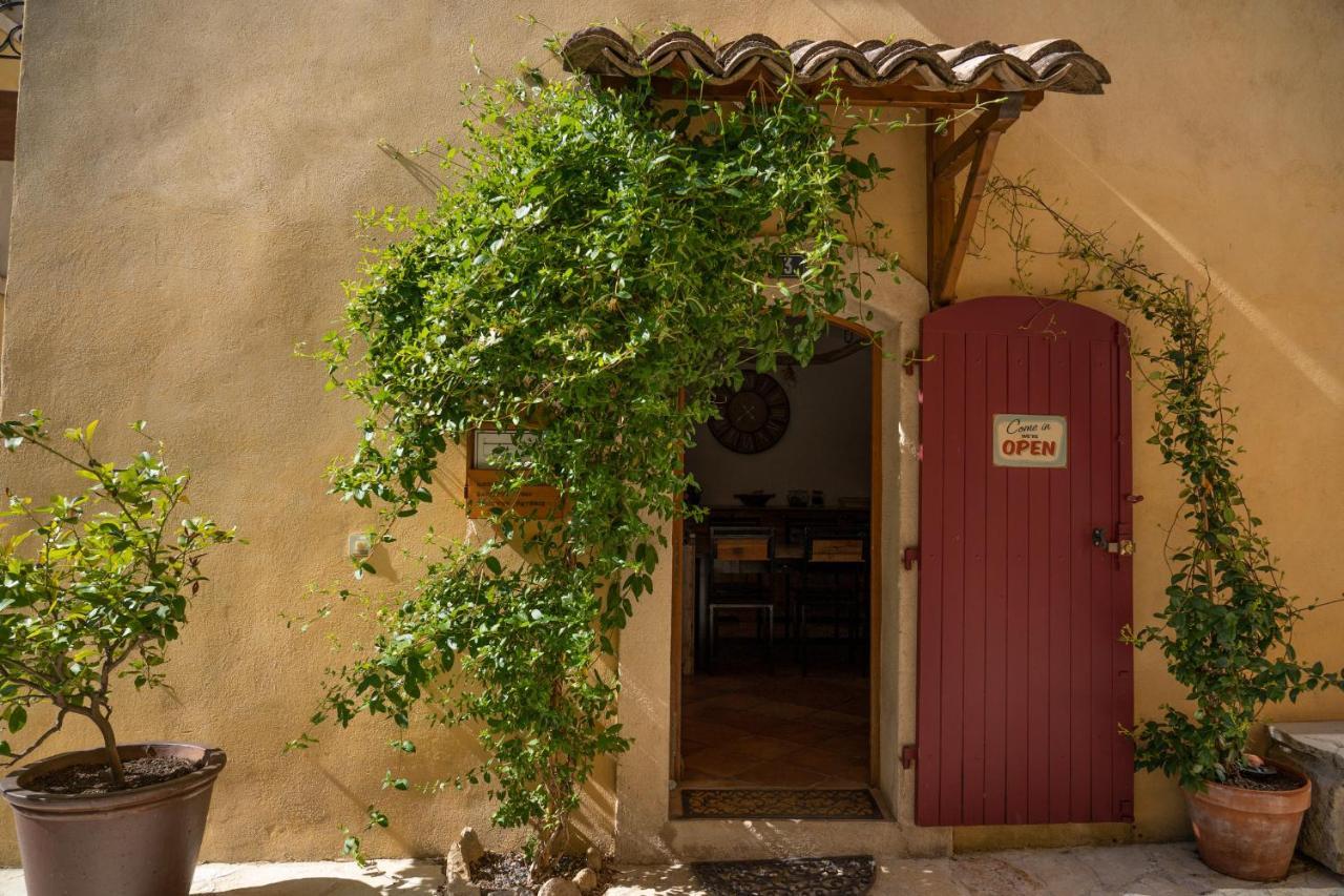 Une Chambre En Luberon Puyvert Екстер'єр фото