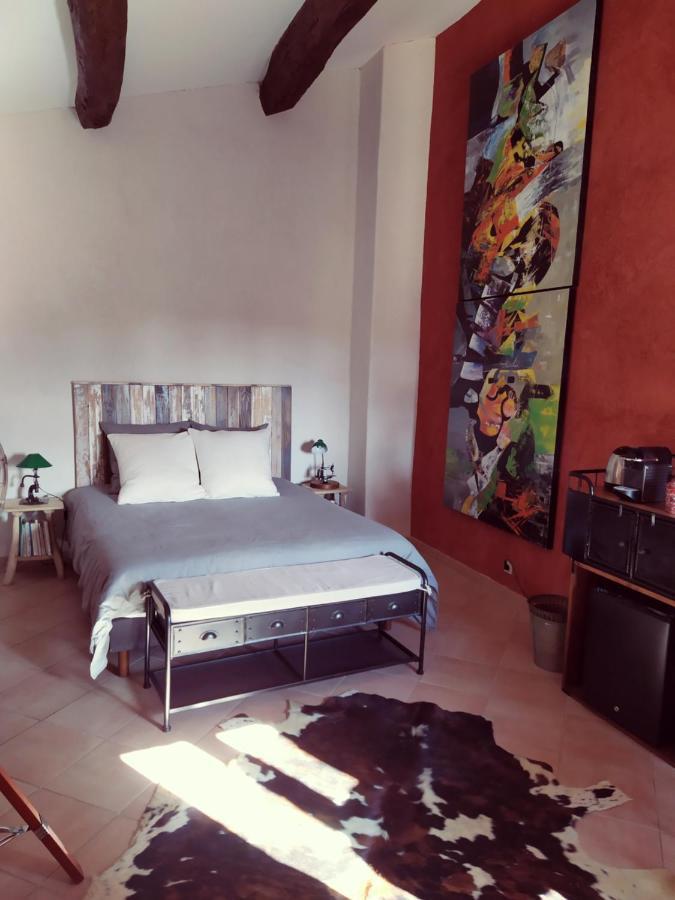 Une Chambre En Luberon Puyvert Екстер'єр фото