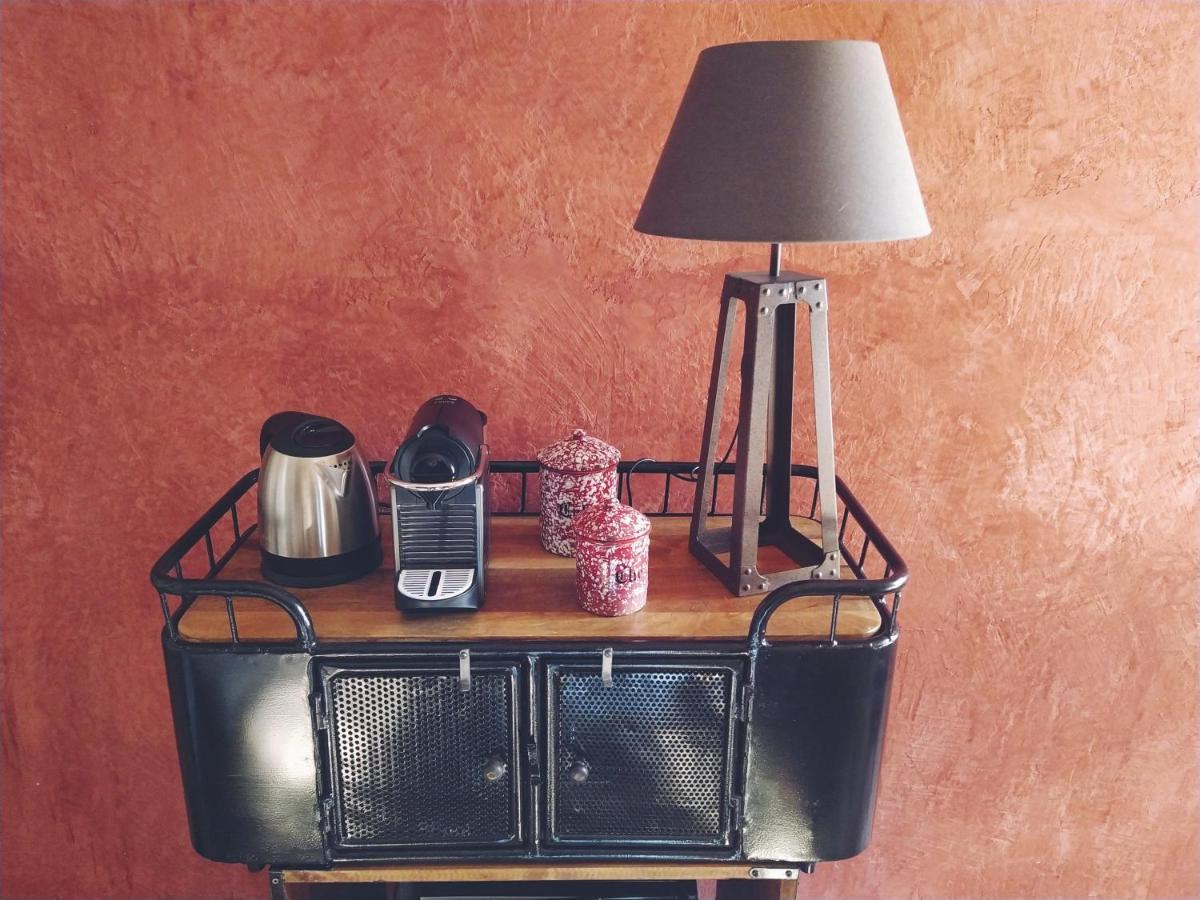 Une Chambre En Luberon Puyvert Екстер'єр фото